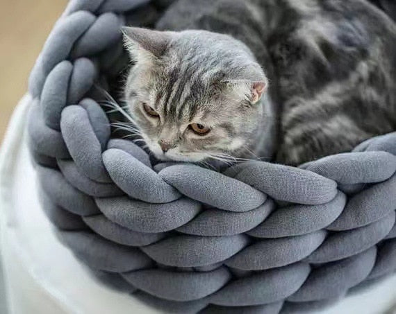 Winter Cotton Hand Woven Pet Bed